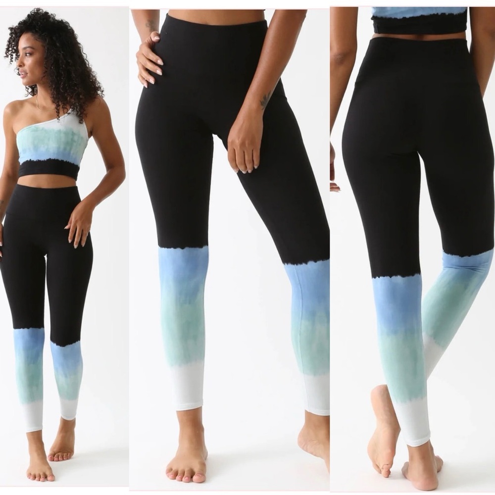 NWOT Electric & Rose Sunset Leggings S